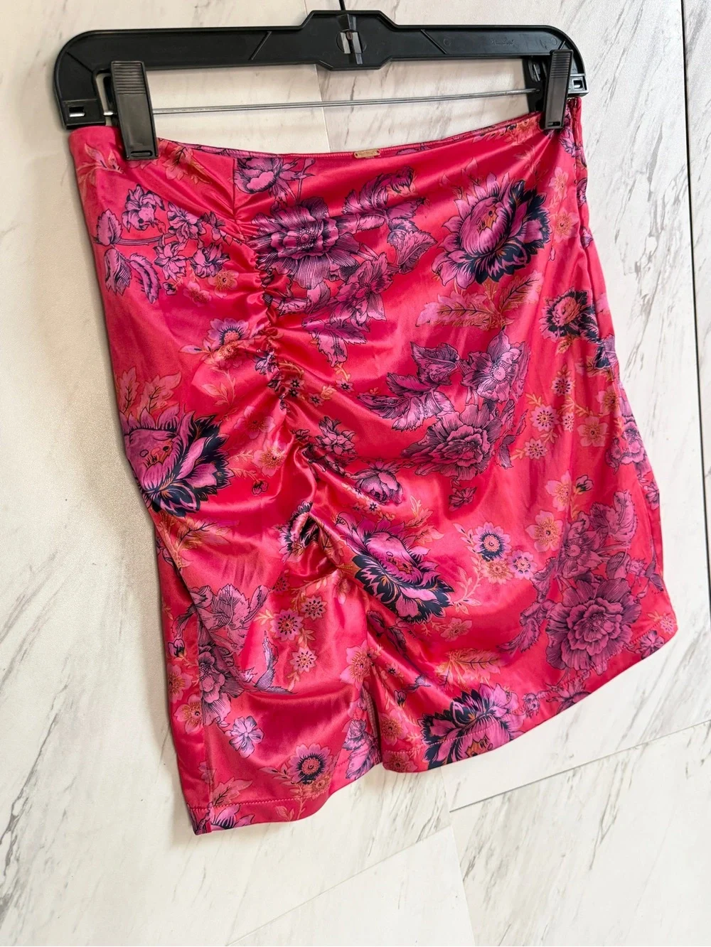 Free People Avas Floral Printed Ruched Slit Magenta Pink Mini Skirt Size 6